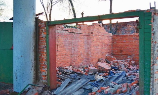 Демонтаж гаражей в Кунгуре, цена от 1774 руб. – услуги под ключ от 2Землекопа-Кнг