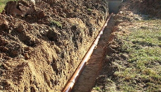 Копка траншей для водопровода в Кунгуре: цена за метр от 939 руб.